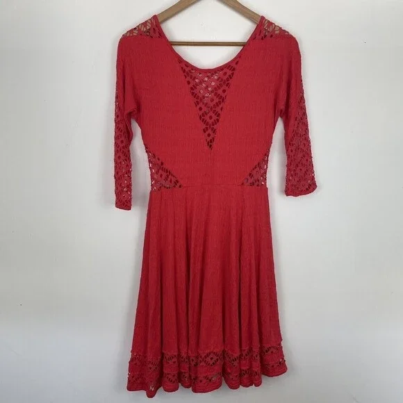 Free People To The Point Dress with Lace Cut Outs size Small Eyelet Long Sleeve - Picture 3 of 8